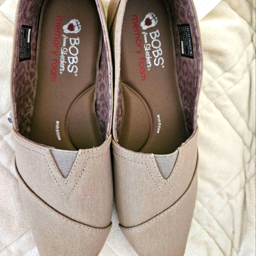 Canvas slip-on flats